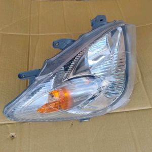 Innova 2005 2006 2007 2008 headlamp headlight assembly