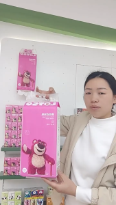 1280sheets 4ply Strawberry Bear Soft Hanging Tissue 1280张草莓熊悬挂式抽纸