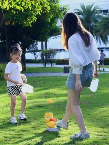 House of EQA Foot Stepping Flying Saucer Toy Catapult Flying Saucer Fun Flying disc launch Toys for BOYS and GIRLS Ages 2 to 6 Years old with Duck Character Suitable for indoor and outdoor Playing Perfect for Birthday and Christmas Present Flying Toys