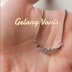 Gelang Tangan Wanita Serut Titanium Anti Karat Model Korea Terbaru V4nis Bonus Kotak - Lovelybutik