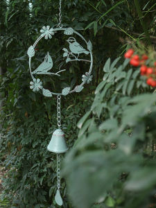 Rustic Iron Bird Wind Chimes Hanging Ornament Garden Home Decor Creative Countryside Hanging Decoration Simple Modern Style
