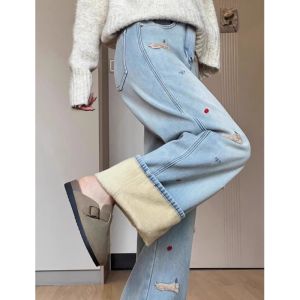 กางเกงยีนส์ทรงบานปักลายสไตล์อเมริกันสำหรับผู้หญิง ฤดูหนาว 2025 รุ่น Y2K บุขนหนานุ่ม เอวสูง ทรงหลวม แฟชั่น