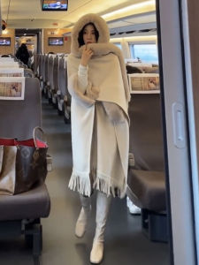 Knitting Cardigan Winter Thick Sweater Outwear Womens Fur Collar Loose Wool Cloak Fall and Winter Scarf Shawl Outer Match Classy