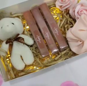 Hộp Quà Tặng Bạn Gái Kèm Đèn Led Set Quà Tặng Sinh Nhật Nữ Son Hoa Gấu