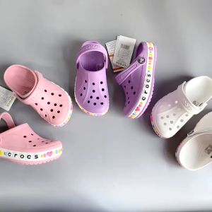 Tặng 12 Sticker-Dép Cross cho bé gái HannaKids Sục Croc Baya trẻ em màu Trắng viền hoa Giày Cros Xăng đan Sandal xuất