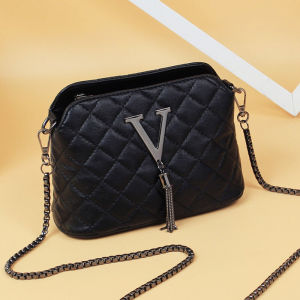Fashionable Chain Link Mini Shoulder Bag for Women Diamond Pattern Crossbody Phone Bag Versatile Stylish Soft PU Leather
