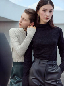 Slim Fit Irregular Texture Jacquard Solid Color High Collar Regular Shoulder Sweater
