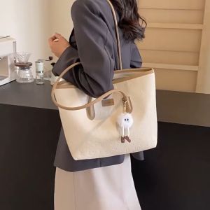 Túi xách nữ túi công sở tote dập nổi đựng vừa laptopA4 tặng kèm móc khóa HĐ 177