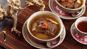 โลโบ ผงซุปและชุดตุ๋นสมุนไพรจีนกึ่งสําเร็จรูป (แพ็ค 6 ซอง)