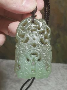 Premium Nephrite caramel brown light green double sides carvings hollow out ancient style Dragon Auspicious Cloud Jade paizi/handheld (with certificate) [Natural Crystal] 和田玉且末糖淡绿双面雕刻镂空古式龙祥云牌子/小手把(带证书)