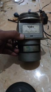 AC Motor Gearbox 25W 100V Ratio - 1 : 3 533Rpm NIDEC MOTOR