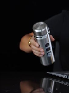 Bình giữ nhiệt học sinh 780ml inox 304 Hilogi bình giữ nhiệt mini dây treo khay lọc giữ lạnh 15 giờ giữ nóng 8 giờ