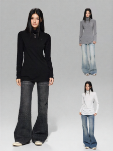 A chock | High-neck Warm Simple Solid T-shirt