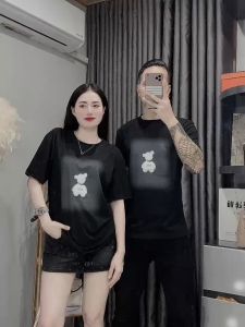 Áo thun cổ tròn nam nữ tay ngắn mẫu mới thuê phối gấu cực đẹp hàng mới Menswear TOP