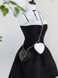 Buy 1 Get 1 Free! Heart Female Patent Leather Classic Style Series Black Quilted Crossbody Chain Bag Dragon Heart Same Style