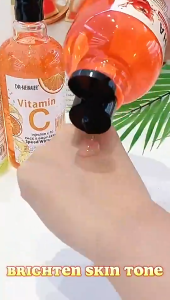 【BUY 1 TAKE 1】Arbutin Whitening And Rejuvenating Essence Niacinamide Facial Essence Whitening Skin Brighten Skin Lighten Dark Spots Remove Acne Improve Dull Skin Tone Shrink Pores Repair Acne Whitening Face And Body Essence Skin Care Lotion 500ml