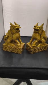 Cặp tượng Kỳ lân phong thuỷ bệ chữ nhật chất liệu bằng đồng vàng SA0142