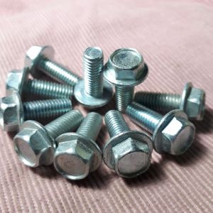 น็อตตัวผู้เบอร์12(M8×20)(1ถุง10ตัว)หัวมีปีก เกลียวยาว20มิล#เกลียวมิล1.25