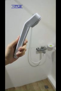 หัวฝักบัว FUJI รุ่น 112 ด้ามฝักบัว พลาสติก ABS มาตรฐาน มอก นอนะ สามารถใช้ได้กับเครื่องทำน้ำอุ่นได้