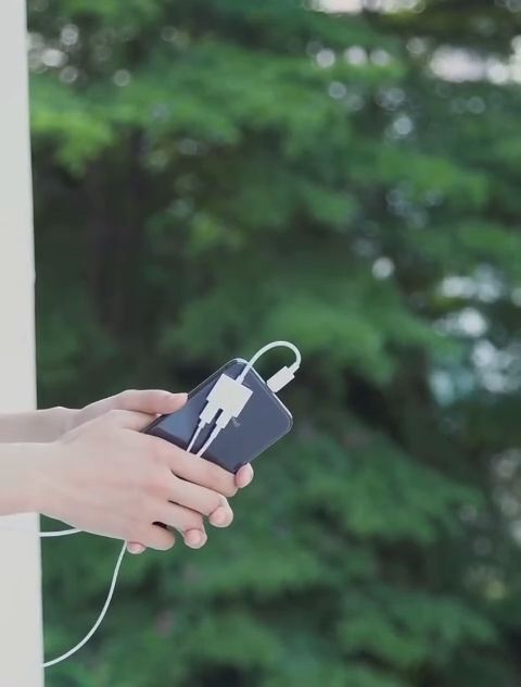 Dây cáp chuyển đổi tai nghe cổng giắc 3.5mm sang chân cắm lightning iphone kèm cổng sạc an toàn - Gutek A3