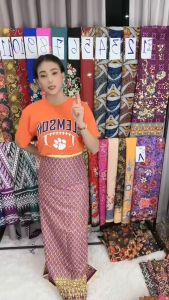 10 ชิ้น ใหม่ ผ้าซิ่นสีสดใส ลายดอกไทยเล็ก ผ้าคอตตอน ซักแล้วสีไม่ตก, ไม่มัน, ไม่ผ่านการใช้, ไม่ลงแป้ง ลายไทย