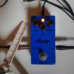 Efek Gitar Delay Netral Range