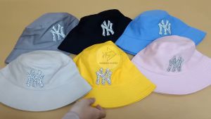 Bucket Hat Wanita Pria Korea Aksen Logo NY Kristal Bordir Fashion Hip Hop Trendy Kekinian Viral BKAB