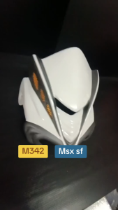 ชิวหน้า แบบเล็ก ทรงยักษ์ (สำหรับแต่งรถmsx sf ไฟหน้าตา 2 ชั้น เท่านั้น ) รหัสสินค้า M342 สีขาว