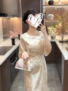 ชุดเดรสยาวทรงเอสไตล์จีนใหม่สำหรับผู้หญิงไซส์ใหญ่ ชุดทำงานฤดูร้อน กระโปรงยาวคลุมเข่า แขนยาว คอตั้ง สีพื้น