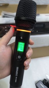 IMIX TR7000 4 channel Professional UHF wireless microphone with 80 selectable frequency excellent clear audio quality minimizes background noise