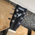 Gitar Yamaha Jumbo F310 Custom. 