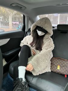 Loose Lamb Fur Vest Womens Integrated Hair And Leather Oversized Hooded Coat Korean Style Commute Medium Length Winter Coat