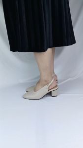 ArdiFeel Heels Wanita Polos Big Size Jumbo Size 35-45 | Sepatu Kantor Perempuan | Sepatu Kerja Cewe Casual dan Fashionable ARK 03K Dop Hitam Putih
