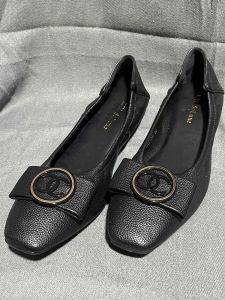 RW SoLuxe Elegant flat shoes size 9