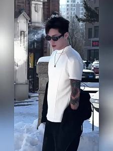 Structured Box Shoulder Slim Fitting Sturdy T-Shirt