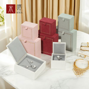 Mika Luxury Square Jewelry Box Flip Cover Necklace Earring Ring Holder Fashionable Jewelry Packaging Case Elegant Pouch