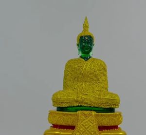 พระแก้วมรกต เครื่องทรงฤดูหนาว 5 ปริมาณ สำหรับการเสริมมงคลชีวิต พระคู่บ้านคู่เมือง ของมงคล วัตถุมงคล BUD-005