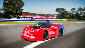 Đồ chơi Xe điều khiển từ xa leo tường người nhện xoay 360 xài pin sạc chuôi usb tiện lợi quà tặng bé trai bé gái