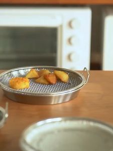 Tirisan Chiken Gorengan Stainless Anti Karat Lubang Kotak Sedang Dengan Dudukan / Saringan Minyak