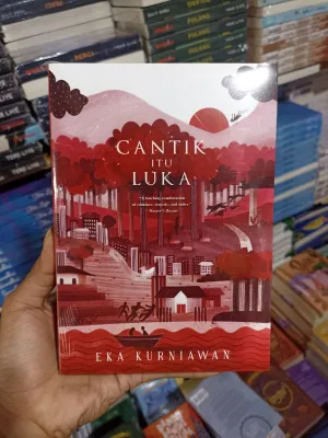 Buku Cantik itu Luka