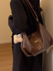 NIkyLundun   กระเป๋าสะพายไหล่หนัง PU น่ารักสำหรับใช้ในชีวิตประจำวัน