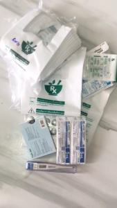 ถุงหิ้วสกรีน RX ถุงหิ้วสีขาว ถุงหูหิ้ว ร้านยา รับผลิตถุงพลาสติก แพค 100 ใบ ส่งทุกวัน