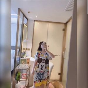 ชุดนอนผ้าเด้ง ชุดนอนน่ารัก ผ้านิ่ม ชุดนอนการ์ตูน มิกกี้ คนท้อง สาวอวบ ใส่ได้ กระโปรง แขนสั้น ดิสนีย์ โดนัลด์ ดั๊ก พลูโต