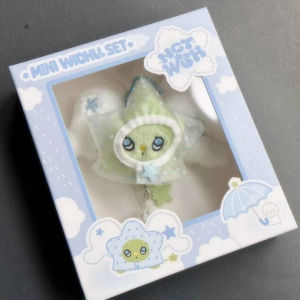 จี้รูปใบโคลเวอร์สี่แฉกใหม่ สไตล์นักเรียนหญิง น่ารัก เสริมโชค เหมาะสำหรับแขวนกระเป๋า ของขวัญ พวงกุญแจ ลายป่า ครอบครัว