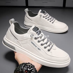 Fashion sneaker shoes for men korean slip on shoes casual walking shoes rubber shoes breathable flat shoes jogging shoes