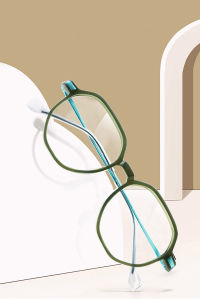 Blue Light Blocking Reading glasses Prescription Magnifying Readers High Definition Presbyopia Eyeglasses Titanium Alloy Women