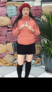 C2. Áo Phao Lông Vũ Siêu Nhẹ Dáng Lửng Nữ Có Mũ Tháo Rời Nhiều Size M-2XL Chất Mềm Mại Giữ Ấm tốt phù hợp thời tiết lạnh Mùa Đông phong cách sang trọng