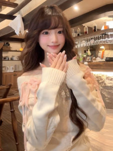 QINWEIYU | White One-Shoulder Bow Sweater