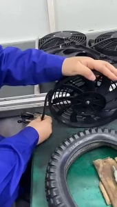 ชุดพัดลมระบายความร้อนรถยนต์ 14 นิ้ว 12V 90W แบบบาง Universal ใช้ได้กับรถหลายรุ่น แบบผลักและดูด