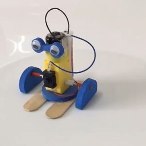 Mainan Rakitan Robot Reptil Elektrik DIY Robot Rakitan Untuk Praktek Pendidikan Anak Sekolah